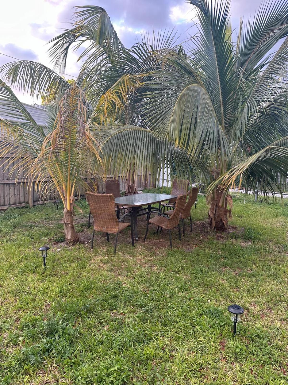 103 Miami Shared Rooms For Men Central Comfortable, Affordable Exterior photo